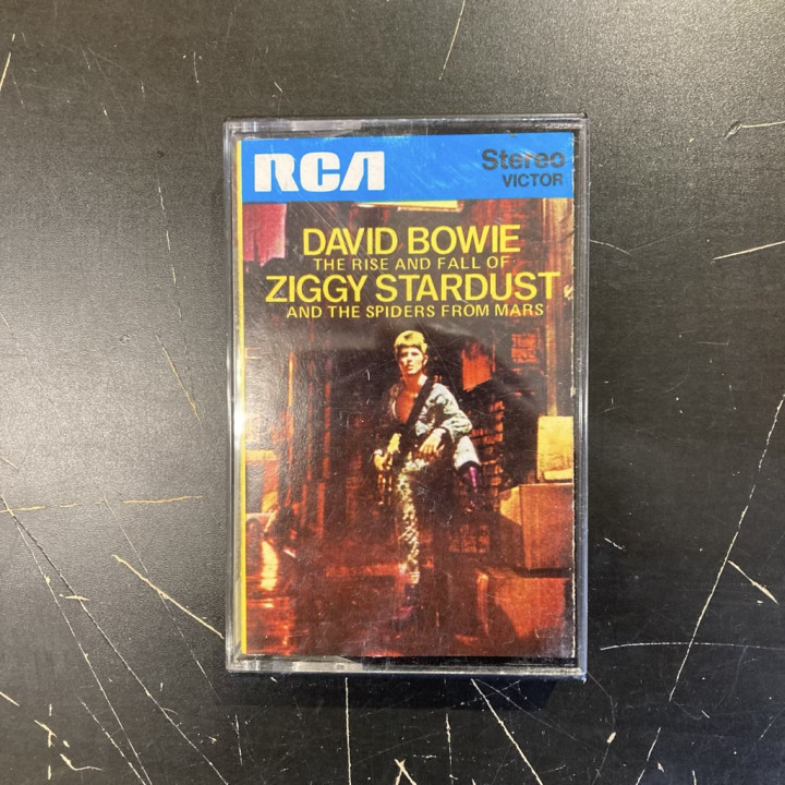 David Bowie - The Rise And Fall Of Ziggy Stardust And The Spiders From Mars (ITA/1972) C-kasetti (VG+/VG+) -glam rock-